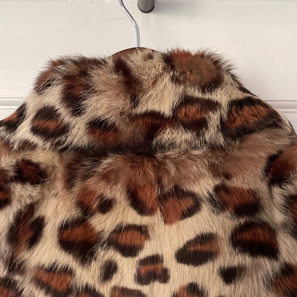 Vest - Picture 5 of 10